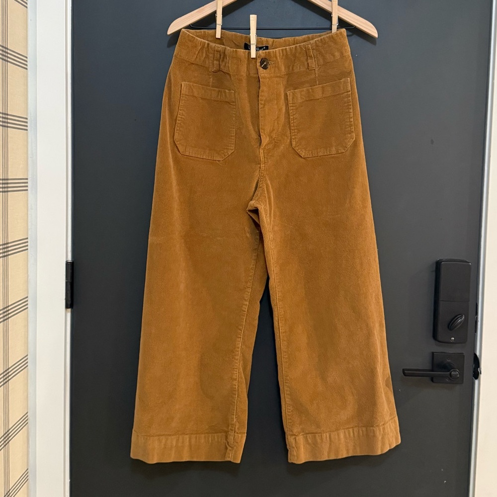 Women’s Velvet Heart Corduroy Wide-Leg Cropped Pants, size 31